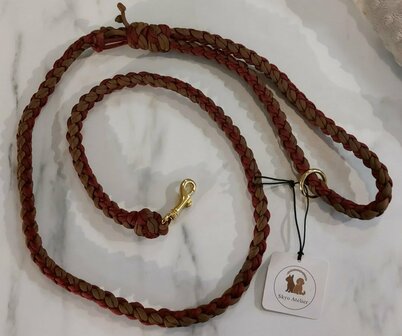 SKYO TARO COMET BOURGONDY / HAZELNOOT BRUIN + GOLD
