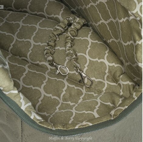 M&B TRAVEL CARRIER ELIZABETH SIZE L
