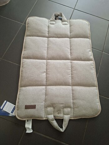 Koelmat/ reismat beige S